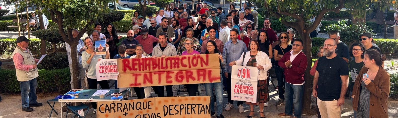 El PSOE acusa al Ayuntamiento y a la Junta de “dejar desmoronarse al barrio de Carranque como hicieron con el CEIP Domingo Lozano”