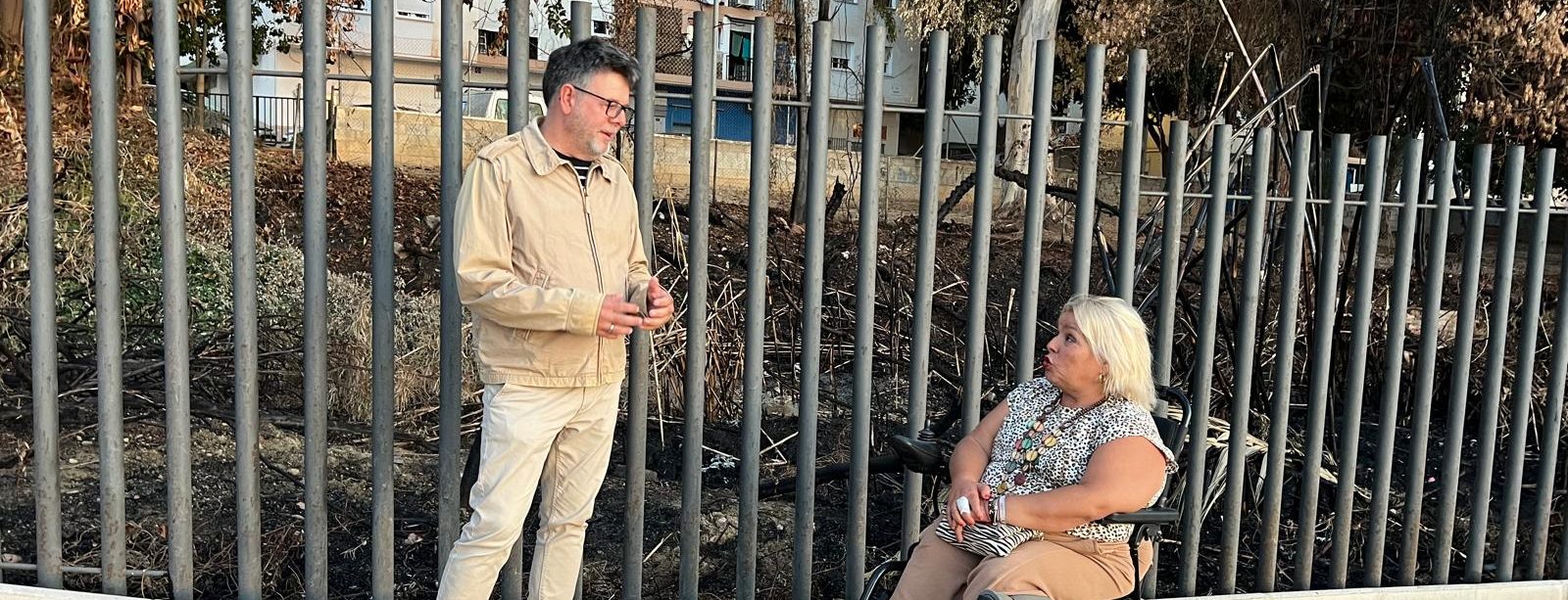 El PSOE reclama medidas urgentes de desbroce y accesibilidad en el Parque de la Laguna de la Barrera