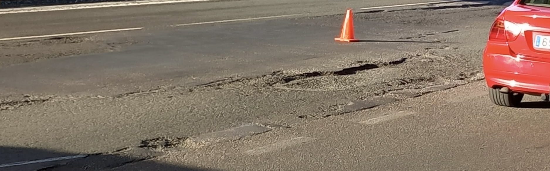 El PSOE denuncia el “grave deterioro” del asfaltado en la MA-21 a su paso por el entorno del aeropuerto y Churriana