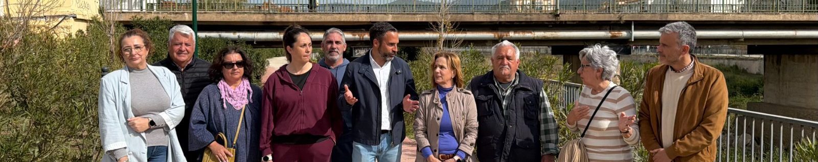 El PSOE exige un plan de renaturalización para el Guadalmedina frente al “modelo de hormigón del alcalde”