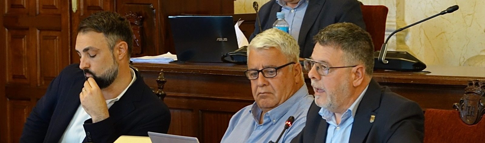 El PSOE critica al PP por “irresponsabilidad” tras por oponerse a un plan de movilidad en el entorno del aeropuerto ante “el inminente aumento de viajeros”