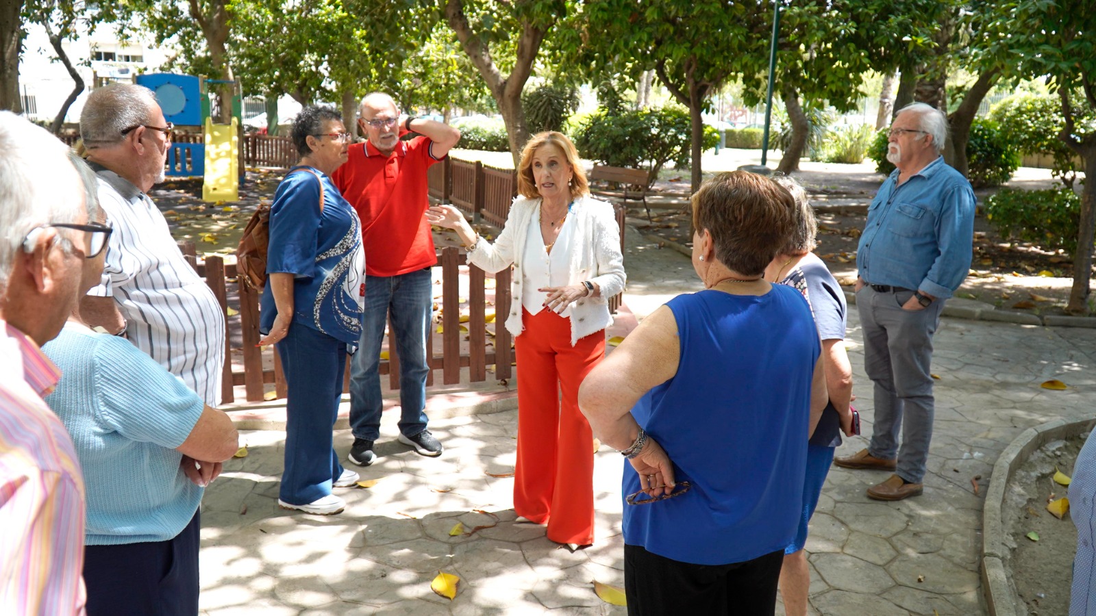 El PSOE y vecinos de Sixto exigen al alcalde de Málaga “actuaciones urgentes” ante el «abandono» de este barrio de Carretera de Cádiz